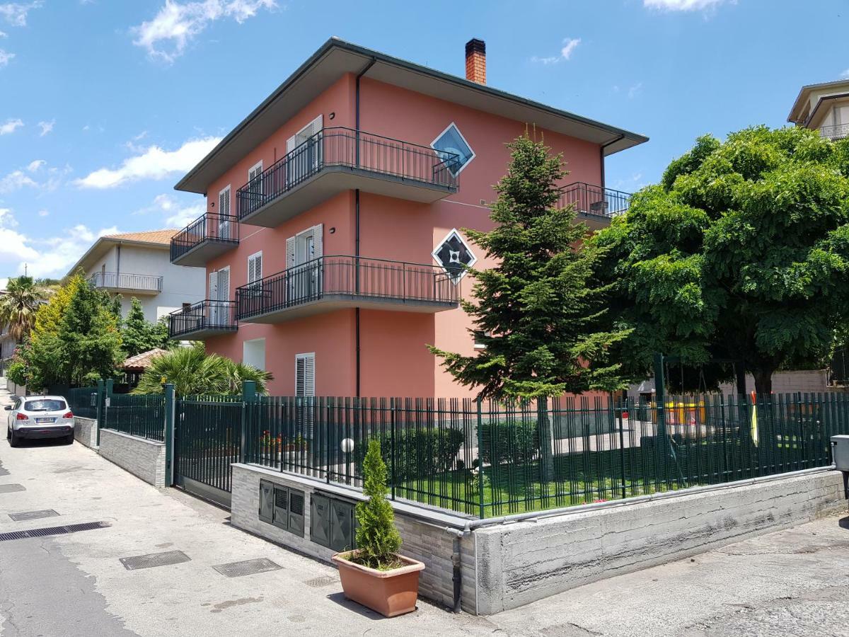 ブロンテ Bluviro Bed & Breakfast エクステリア 写真